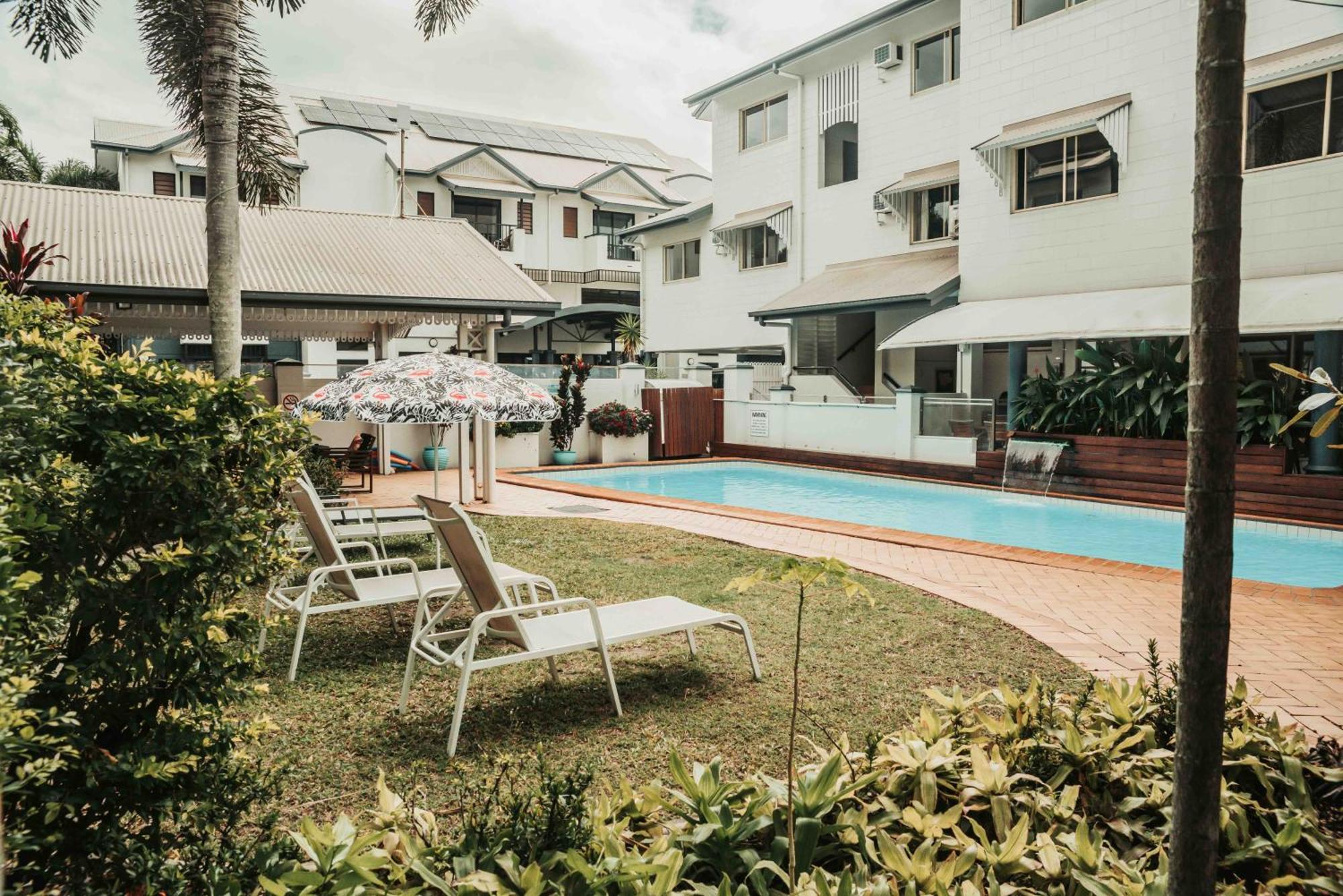 Cairns Queens Court Esterno foto